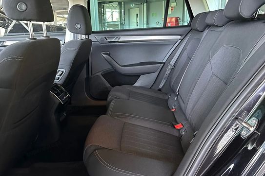 Skoda Superb TDI SCR 4x4 Style DSG