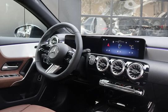 Mercedes Klasa A 220 4-Matic AMG Line