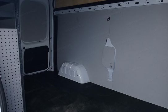 Renault Trafic L2H2 Zabudowa Warsztatowa