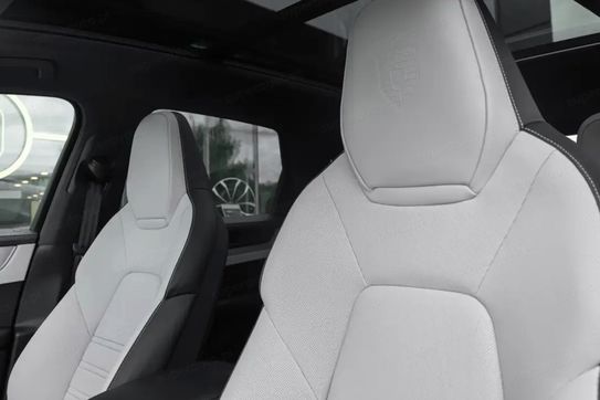 Porsche Cayenne Coupe E-Hybrid