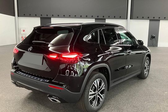 Mercedes GLA 220 4-Matic Progressive