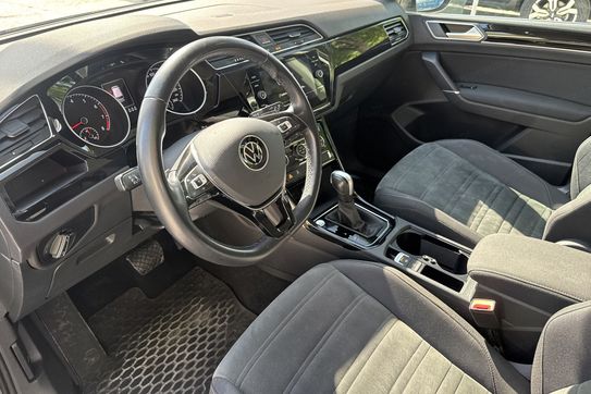 Volkswagen Touran Highline 1.5 TSI  DSG