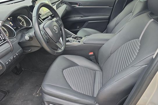 Toyota Camry 2.5 Hybrid Prestige