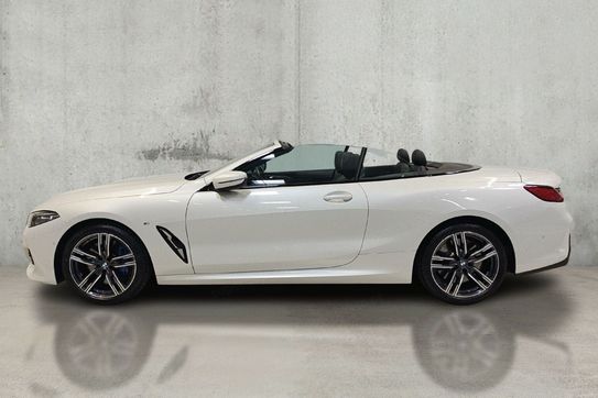 BMW Seria 8 840i