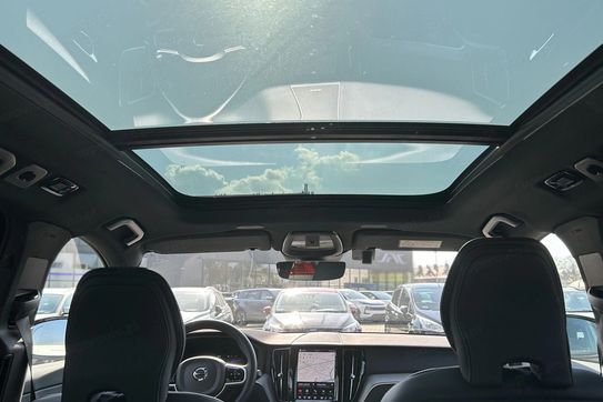 Volvo XC60 T6 Plug-In Hybrid AWD Plus Dark aut