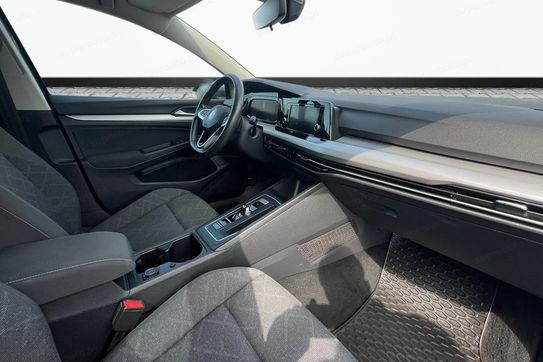 Volkswagen Golf eTSI Life DSG