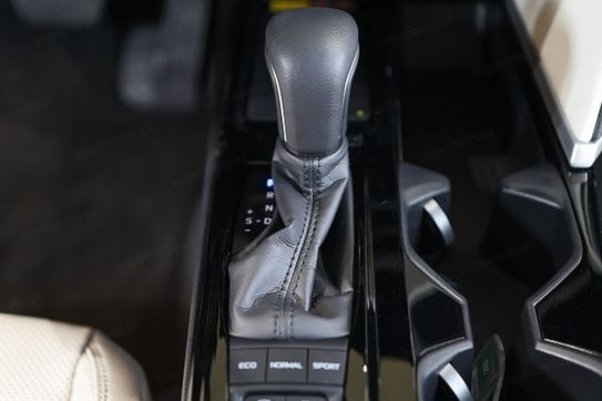 Toyota Camry 2.5 Hybrid Dynamic Force Prestige e-CVT