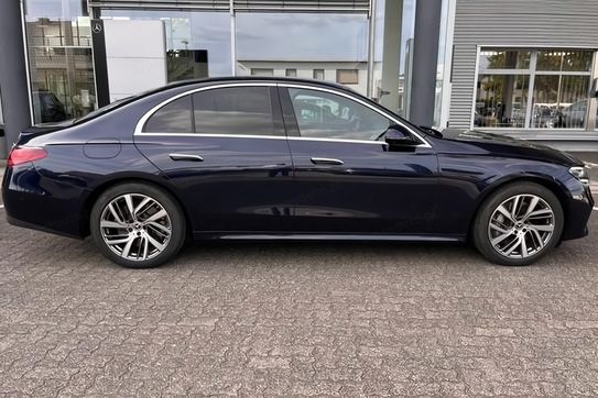 Mercedes E Klasa 220 d  4-Matic Avantgarde