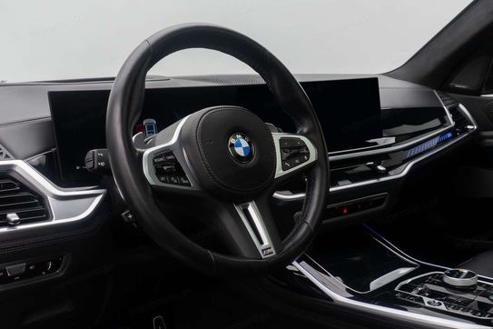 BMW X7 M60i xDrive