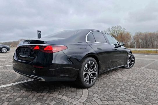 Mercedes Klasa E 220 d 4-Matic Avantgarde