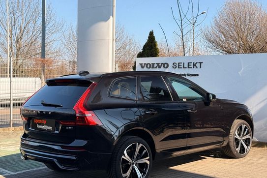 Volvo XC60 B5 B AWD Plus Dark aut