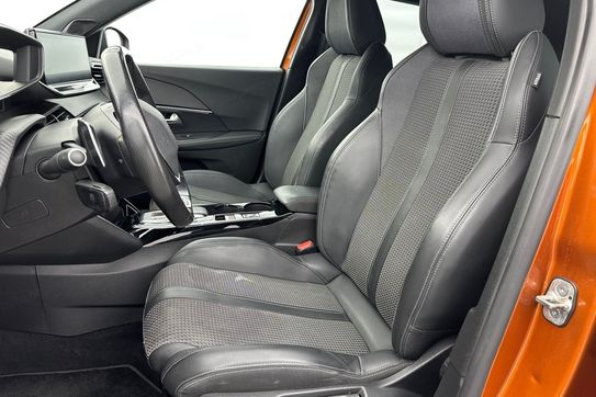 Peugeot 2008 GT 1.5 BlueHDI EAT8