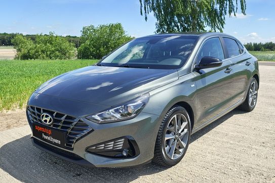 Hyundai i30 Fastback 1.5 T-GDI 48V Smart DCT