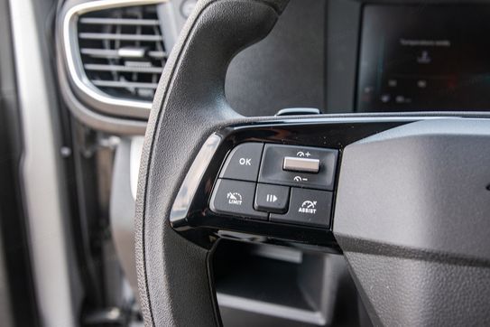 Opel Zafira Life L2H1 Business AT8