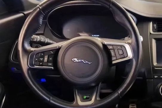 Jaguar E-Pace 2.0 i4P AWD R-Dynamic SE