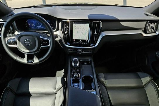 Volvo V60 B4 B Ultra Dark aut