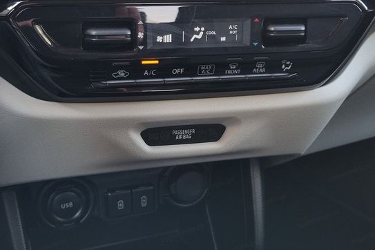 Suzuki Swift Dualjet Shvs Premium Plus