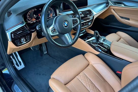 BMW Seria 5 530i xDrive mHEV M Sport sport-aut