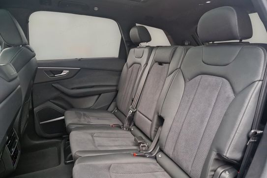 Audi Q7 50 TDI quattro S Line
