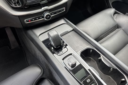 Volvo XC60 T6 Plug-In Hybrid AWD Plus Bright