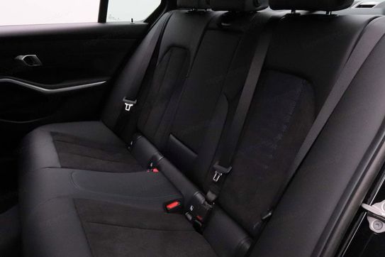 BMW Seria 3 318i M Sport
