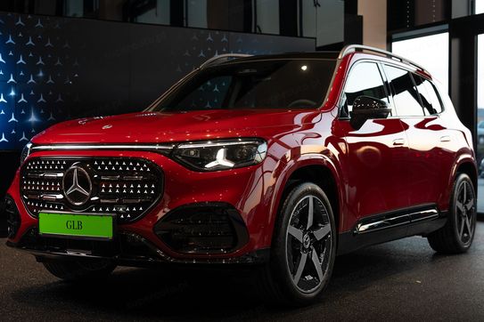 Mercedes GLB 250+ EQ AMG Line