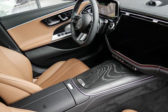 Mercedes Klasa E 200 4-Matic AMG