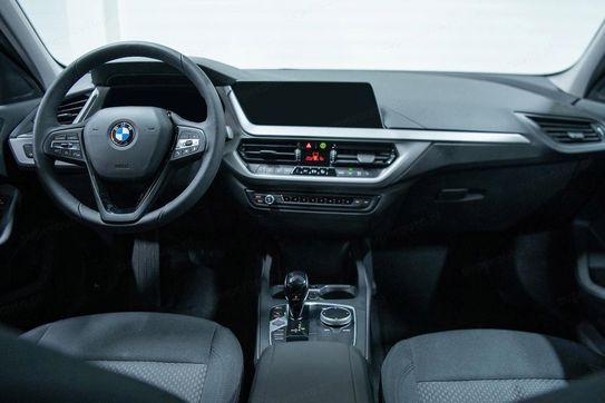 BMW Seria 1 118i Advantage