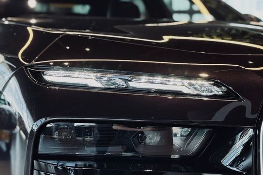 BMW Seria 7 740d xDrive Nero Lusso Edition