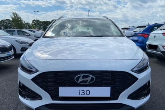 Hyundai i30 1.6 T-GDI Modern DCT