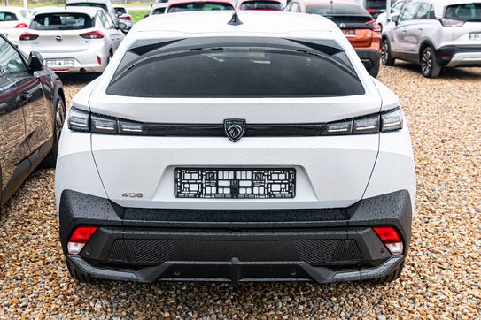 Peugeot 408 Allure e-DCS 1.2 mHEV