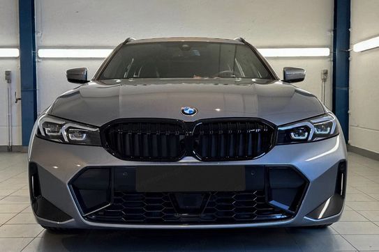 BMW Seria 3 Touring 330i xDrive M Sport