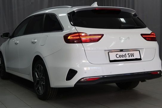 Kia Ceed 1.5 T-GDI Tribute DCT