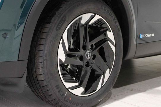 Nissan Qashqai N-Connecta AT 2WD 1.5 e-POWER