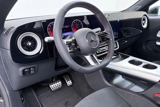 Mercedes CLA 200 AMG Line