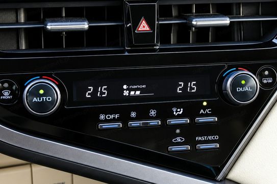 Toyota Camry 2.5 Hybrid Executive Cvt