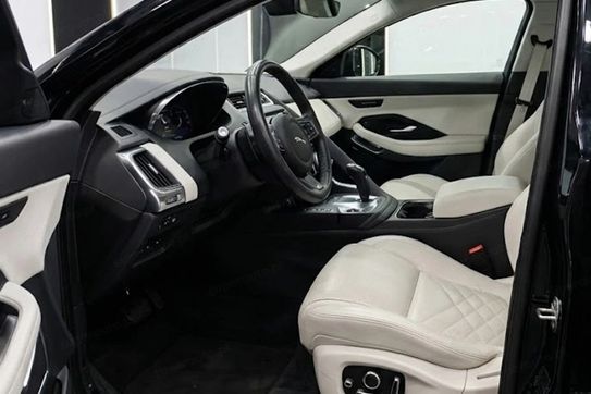 Jaguar E-Pace P200 AWD R-Dynamic HSE