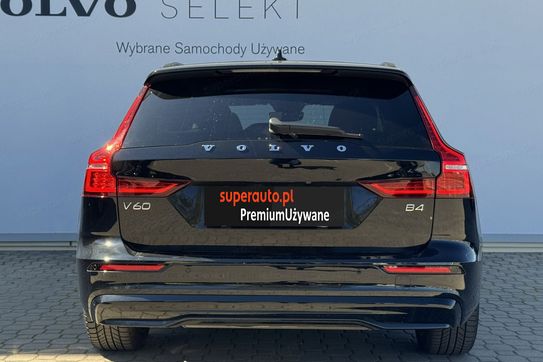 Volvo V60 B4 B Plus Dark