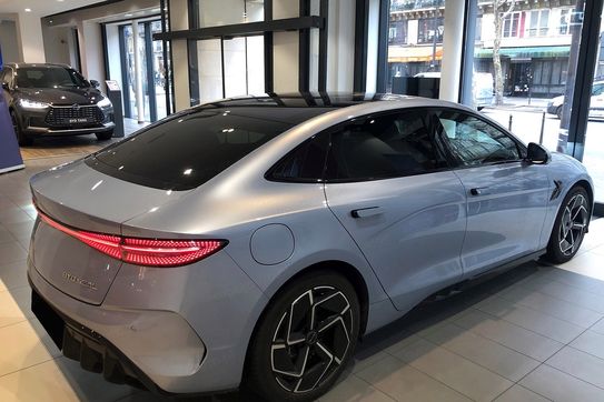 BYD Seal 6 DM-i Design