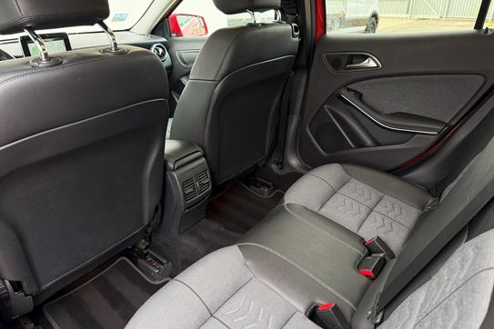 Mercedes GLA 200 7G-DCT Style