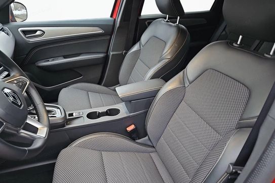 Renault Arkana 1.3 TCe mHEV Techno EDC