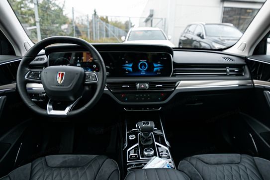 Hongqi HS5 2.0T AWD