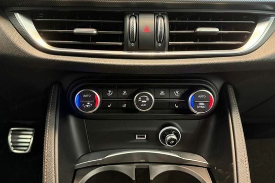 Alfa Romeo Stelvio 2.0 Turbo Intensa Q4