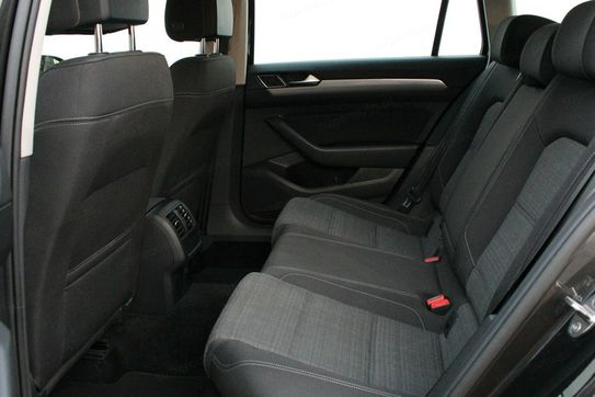 Volkswagen Passat 2.0 TSI Business DSG