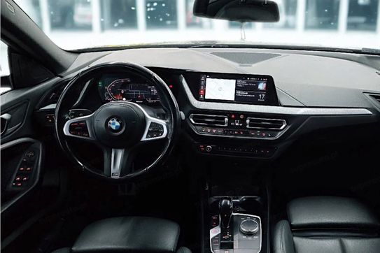 BMW Seria 2 220i M Sport sport-aut