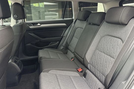 Volkswagen Passat 1.5 TSI Business EVO