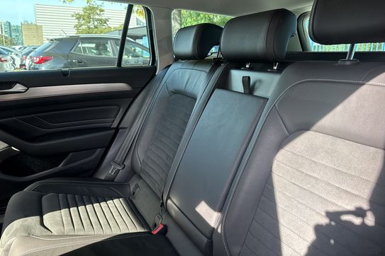 Volkswagen Passat Elegance 1.5 TSI DSG