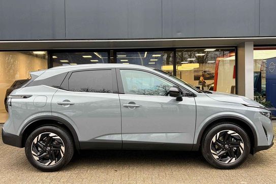 Nissan Qashqai N-Connecta Xtronic 1.3 DIG-T mHEV