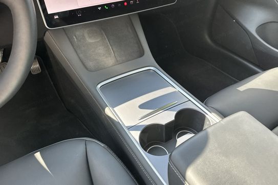 Tesla Model 3 RWD