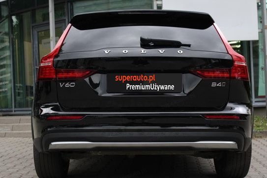 Volvo V60 B4 D Cross Country